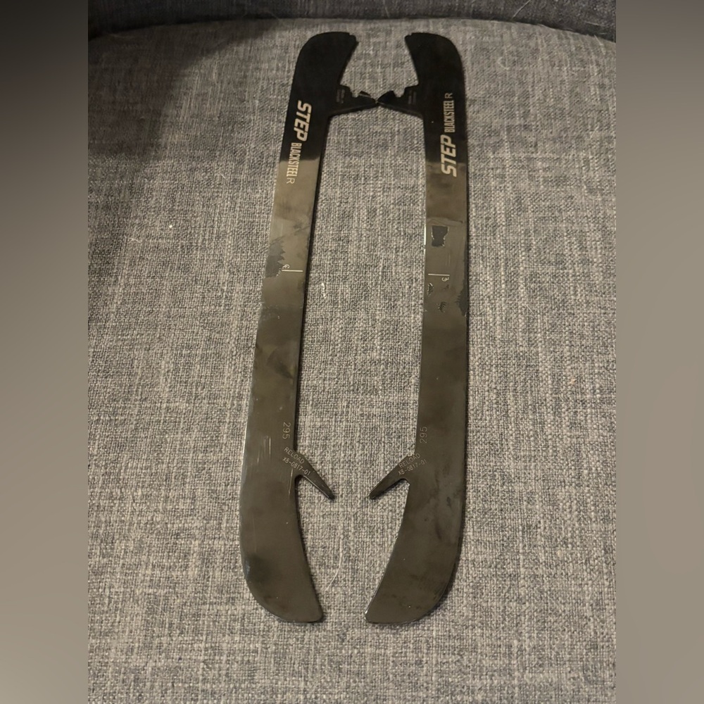 Step BlackSteel Reload Hockey Steel Runners 295 CCM